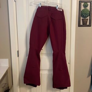 Maroon burton women’s ski pants